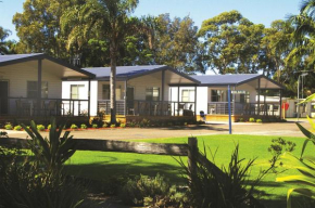 Smugglers Cove Holiday Village, Forster